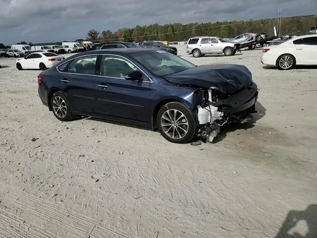 2016 Toyota Avalon - Image 11