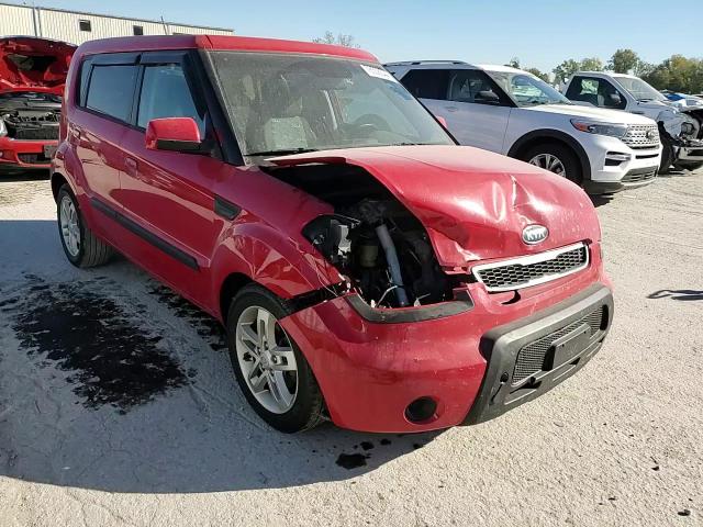 2010 Kia Soul + VIN: KNDJT2A25A7060971 Lot: 76556544