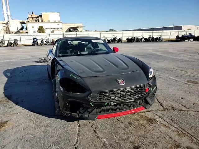 2017 Fiat 124 Spider - Image 11