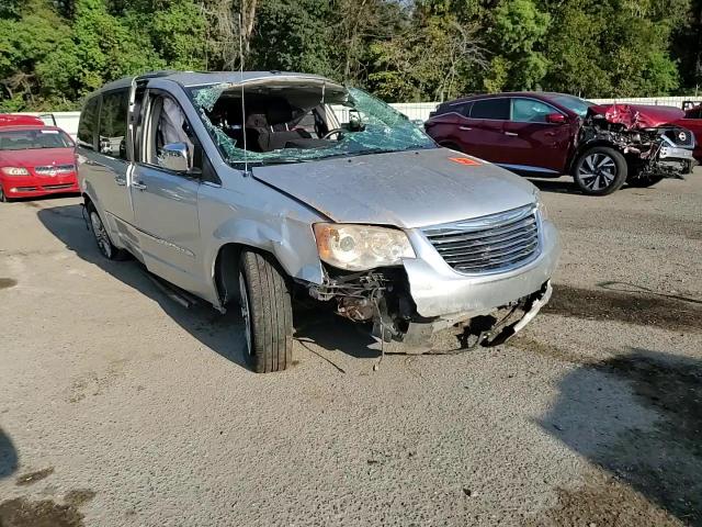 2011 Chrysler Town & Country Limited VIN: 2A4RR6DG7BR760033 Lot: 76061674