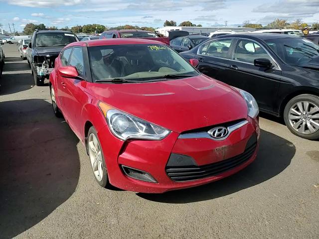 2013 Hyundai Veloster VIN: KMHTC6AD4DU172972 Lot: 75946434