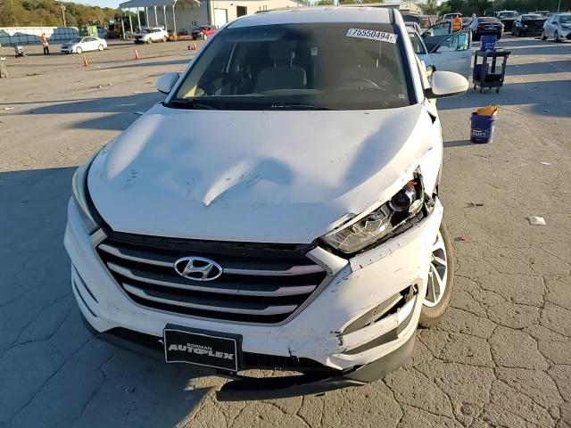 KM8J23A46JU700869 2018 Hyundai Tucson Se