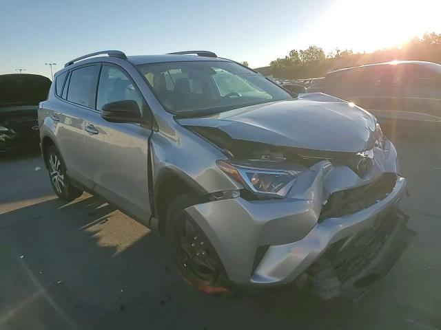 2017 Toyota Rav4 Le VIN: 2T3BFREV2HW678594 Lot: 74258254