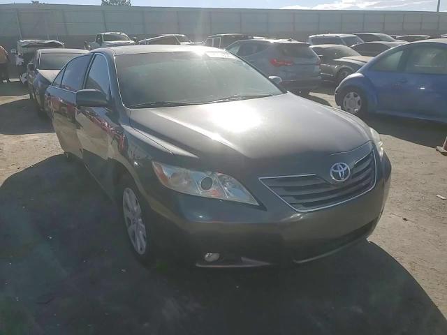 2009 Toyota Camry - Image 11