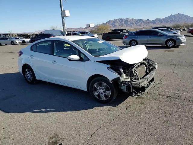 2018 Kia Forte - Image 10