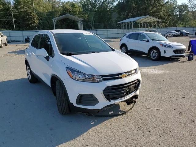 2017 Chevrolet Trax - Image 11