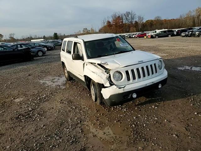 2014 Jeep Liberty (Patriot) - Image 14