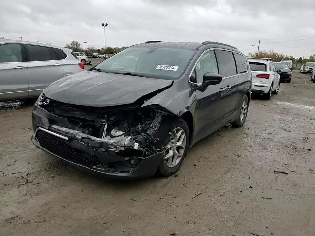 2019 Chrysler Pacifica Touring Plus VIN: 2C4RC1FG4KR526729 Lot: 78782914