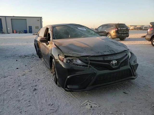 2021 Toyota Camry - Image 11