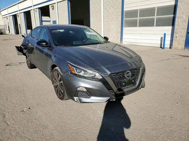 2020 Nissan Altima - Image 11