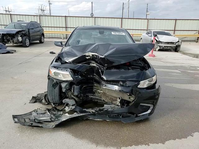 2018 Chevrolet Malibu - Image 13