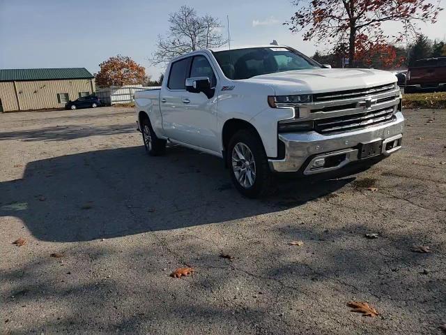 2021 Chevrolet Silverado - Image 13