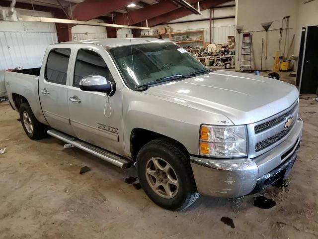 2013 Chevrolet Silverado - Image 13