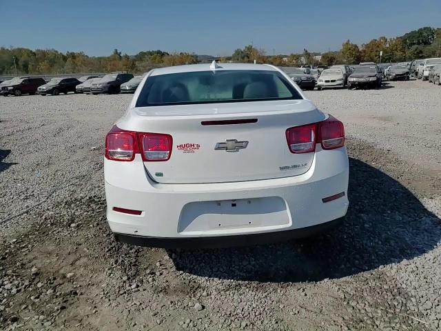 2015 Chevrolet Malibu - Image 13