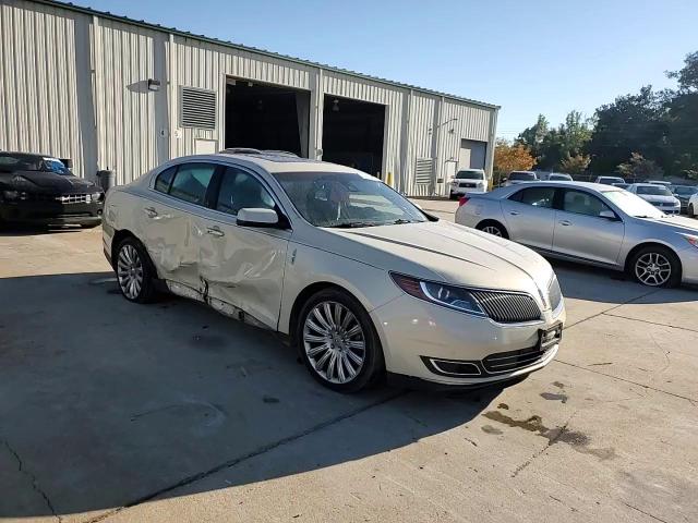 2015 Lincoln MKS - Image 11