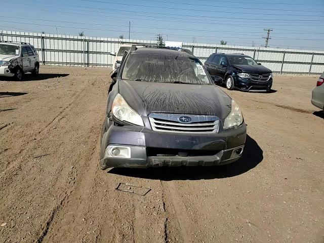 2010 Subaru Outback - Image 11