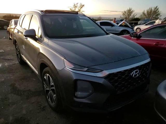 2019 Hyundai Santa Fe - Image 12
