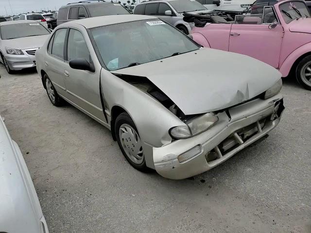 1994 Nissan Altima Xe VIN: 1N4BU31D1RC182678 Lot: 75929824