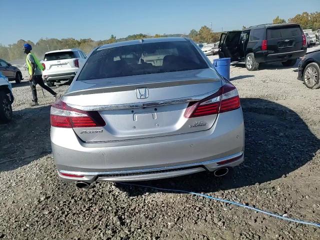 2017 Honda Accord - Image 13