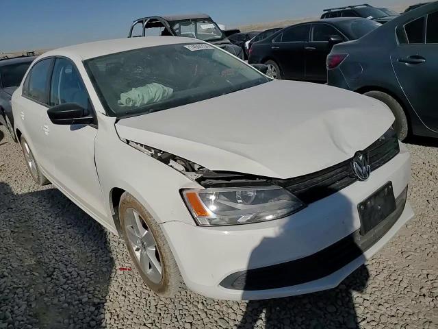 2012 Volkswagen Jetta Base VIN: 3VW1K7AJ6CM050057 Lot: 74944734