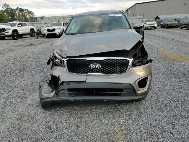 2017 Kia Sorento - Image 12