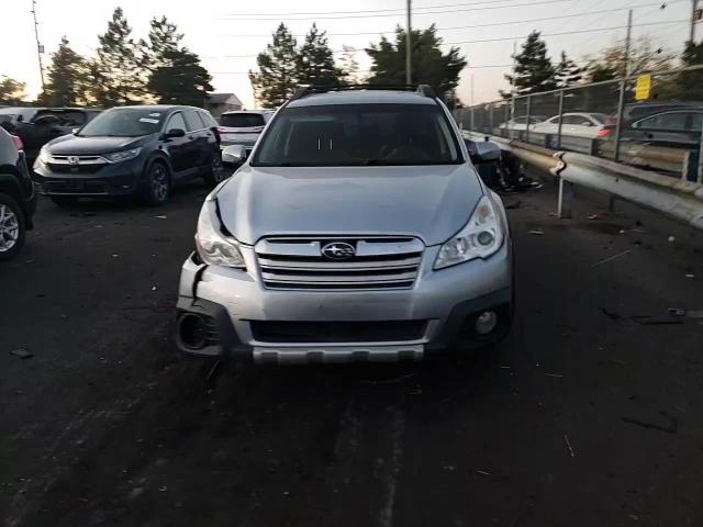 2014 Subaru Outback - Image 11