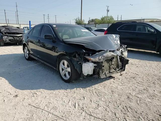 2011 Toyota Camry - Image 11