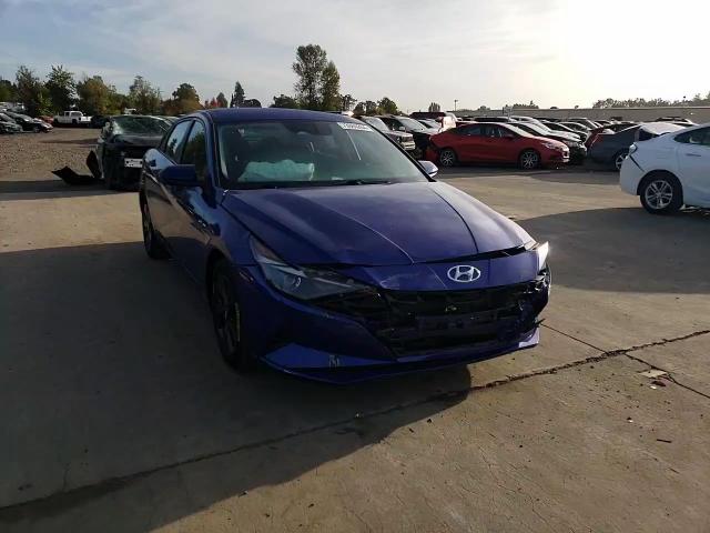 5NPLM4AG8NH081876 2022 Hyundai Elantra Sel