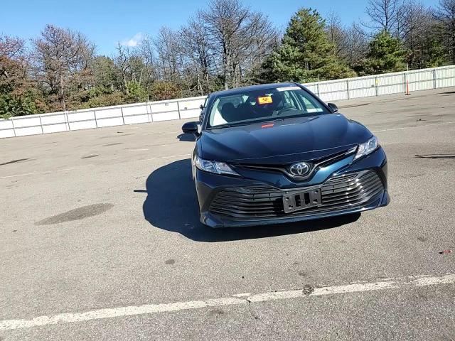 2020 Toyota Camry - Image 11