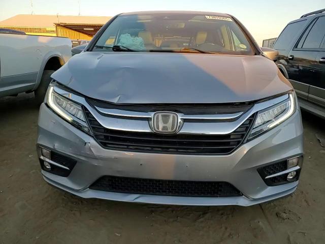 2018 Honda Odyssey Touring VIN: 5FNRL6H81JB022961 Lot: 73859584