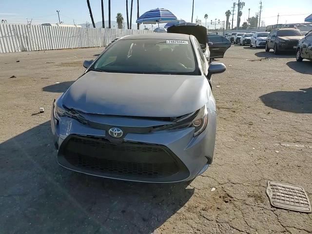 JTDEAMDE4MJ027797 2021 Toyota Corolla Le