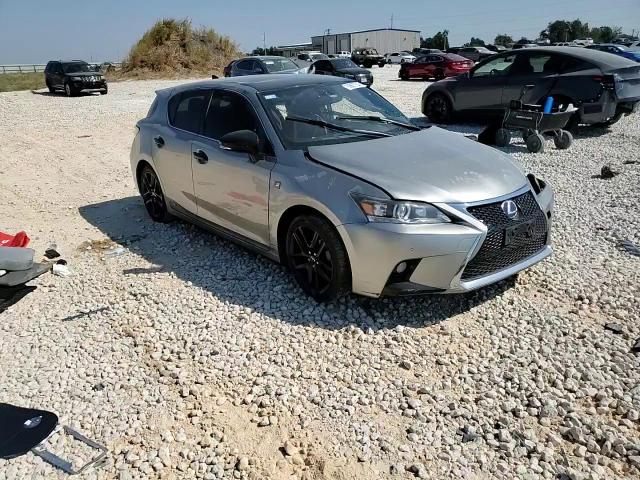 2016 Lexus CT - Image 10