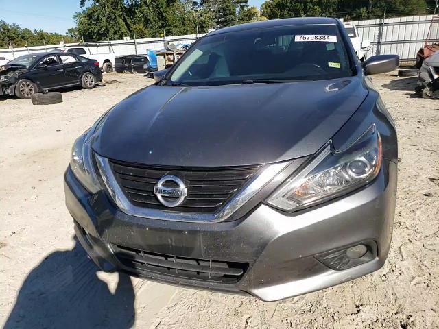 2018 Nissan Altima - Image 11