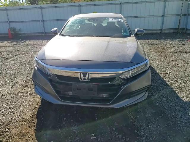 1HGCV1F19JA202319 2018 Honda Accord Lx