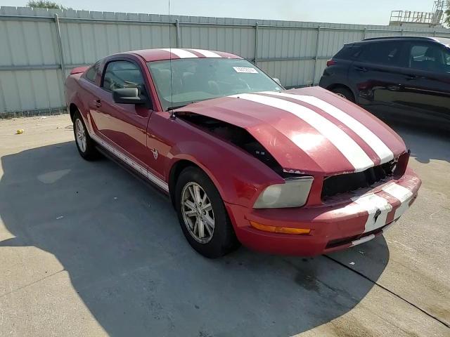 2009 Ford Mustang - Image 10