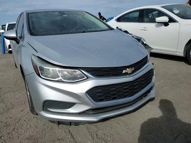 2018 Chevrolet Cruze Ls VIN: 1G1BC5SM1J7226983 Lot: 75938834