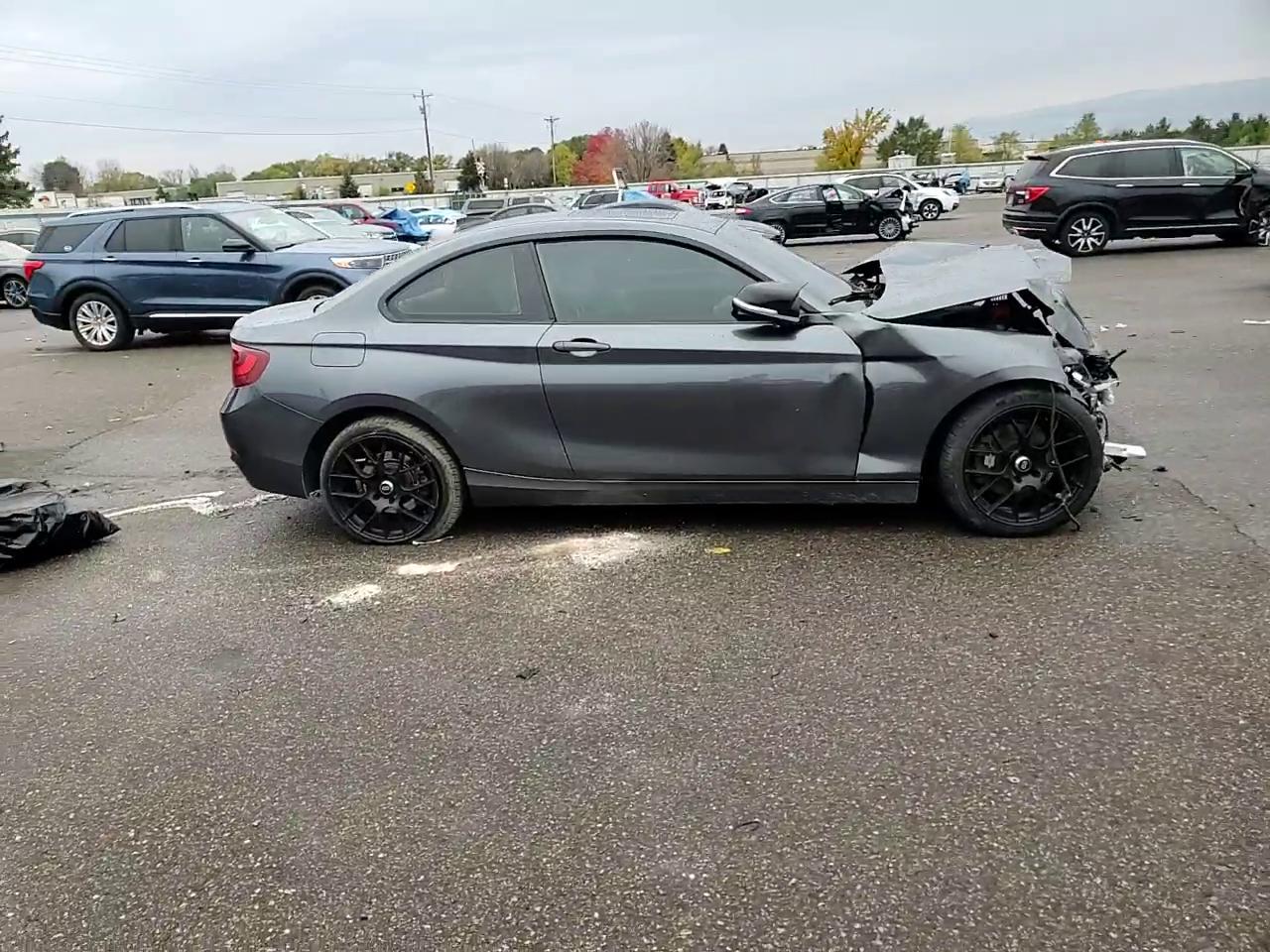 Фото: WBA1G9C55GV599693