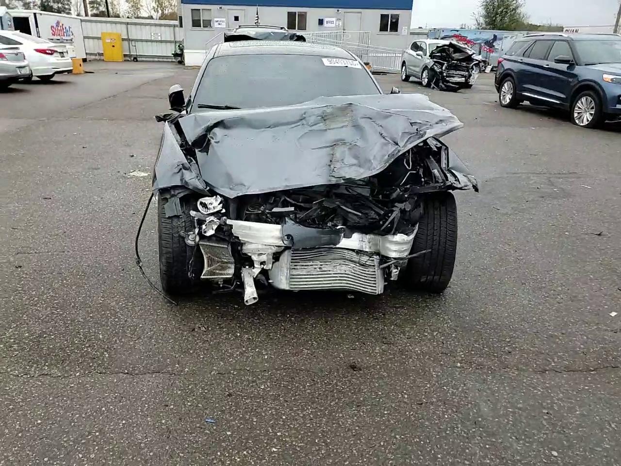 Фото: WBA1G9C55GV599693