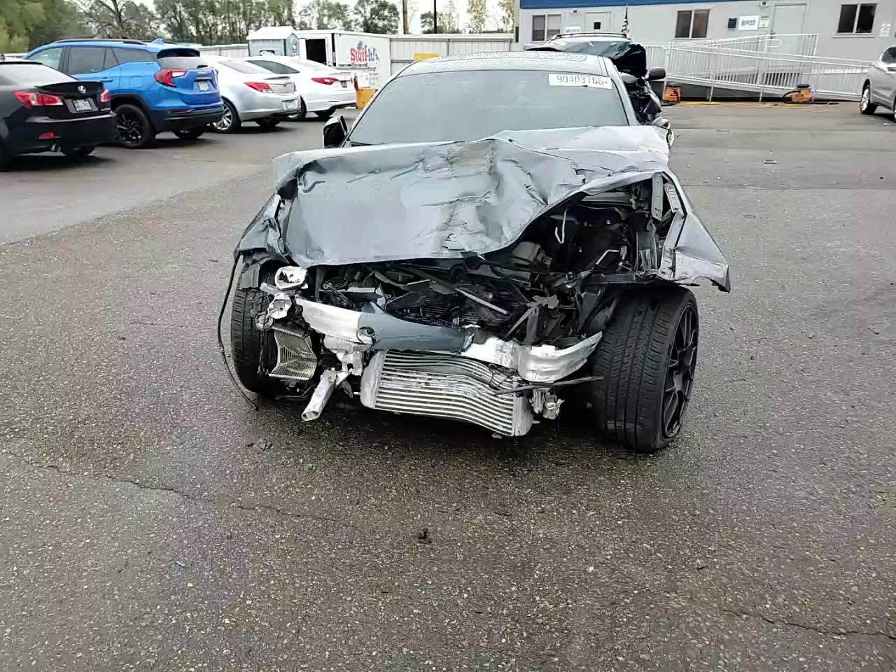 Фото: WBA1G9C55GV599693