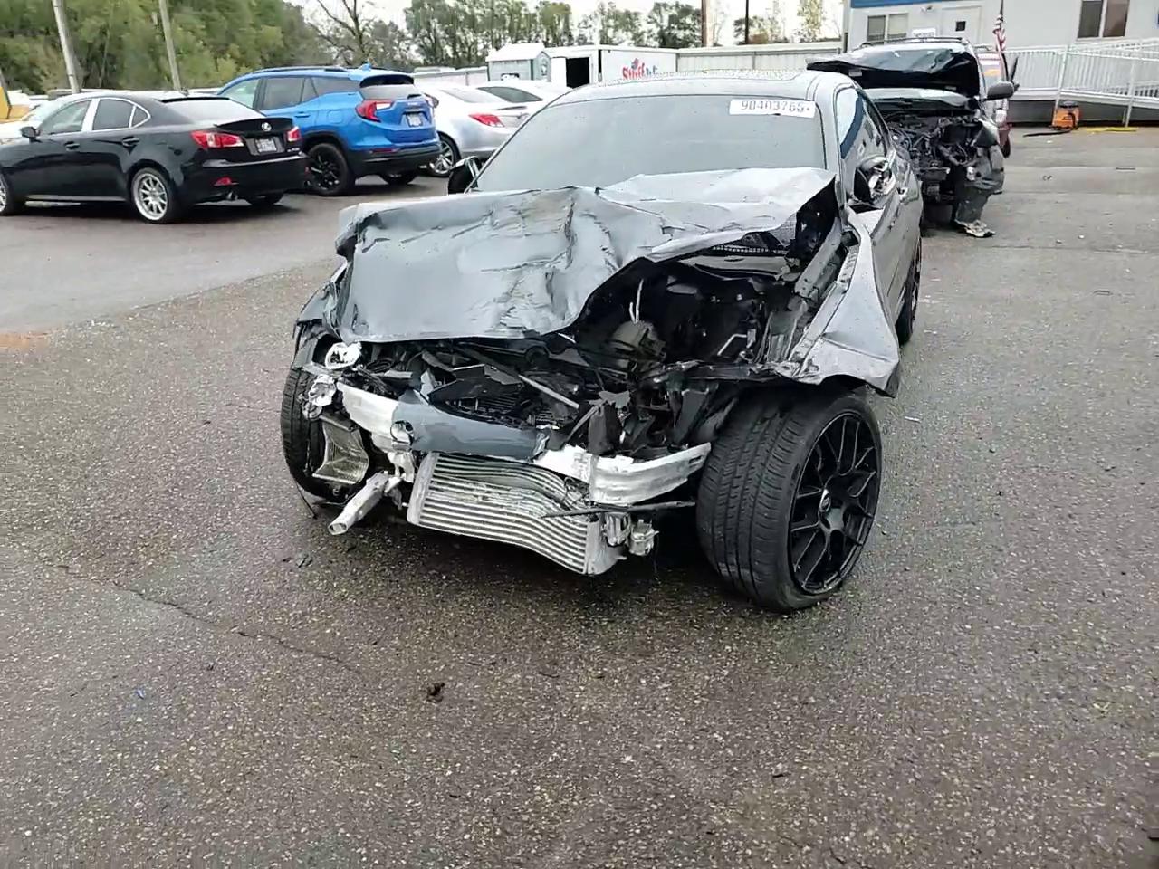 Фото: WBA1G9C55GV599693