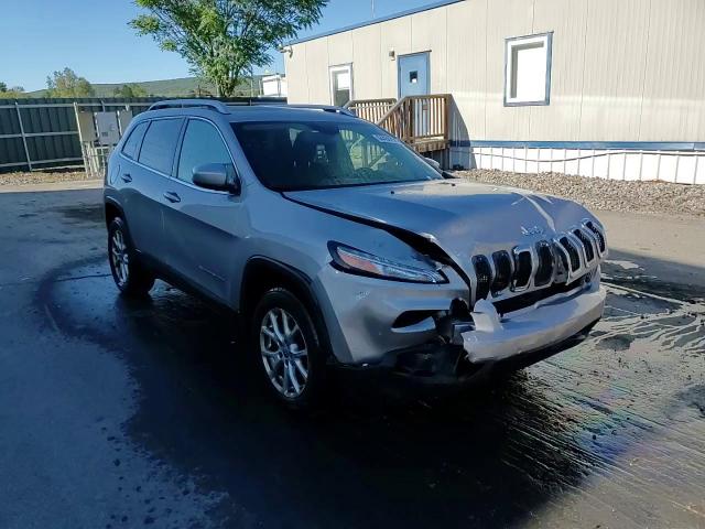 2018 Jeep Cherokee Latitude VIN: 1C4PJMCB6JD502327 Lot: 84456755