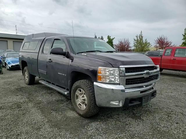 2008 Chevrolet Silverado K2500 Heavy Duty VIN: 1GCHK29K58E174206 Lot: 81956275