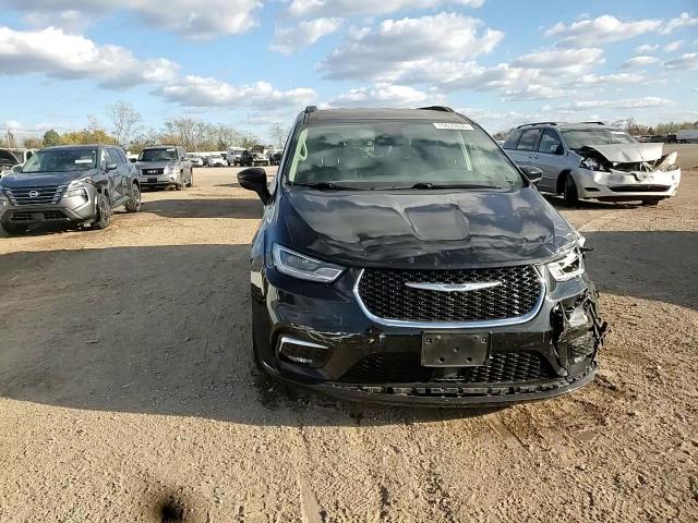 2021 Chrysler Pacifica Touring VIN: 2C4RC1FG9MR593460 Lot: 90635835