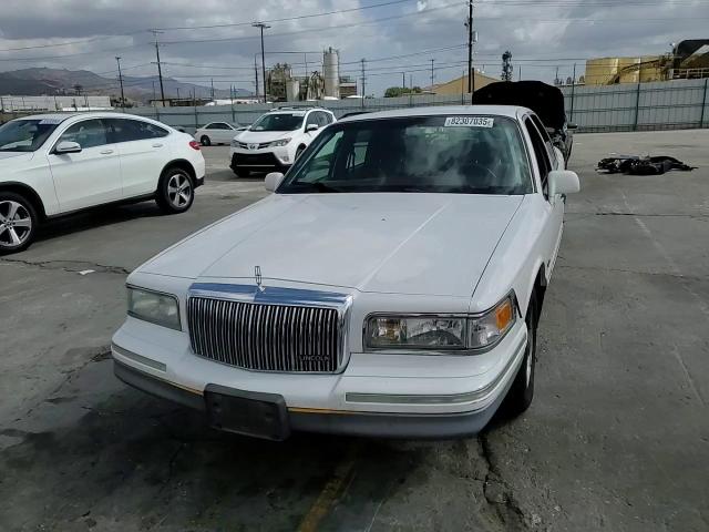 1997 Lincoln Town Car VIN: 1LNLM82W7VY644875 Lot: 82307035