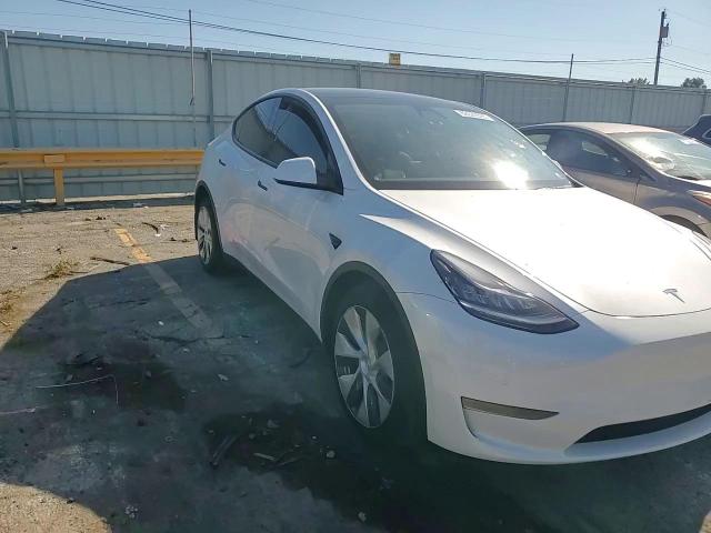 2021 Tesla Model Y VIN: 5YJYGDEE0MF063097 Lot: 82520595