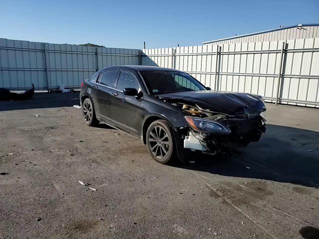 2013 Chrysler 200 Touring VIN: 1C3CCBBG0DN712015 Lot: 86258025