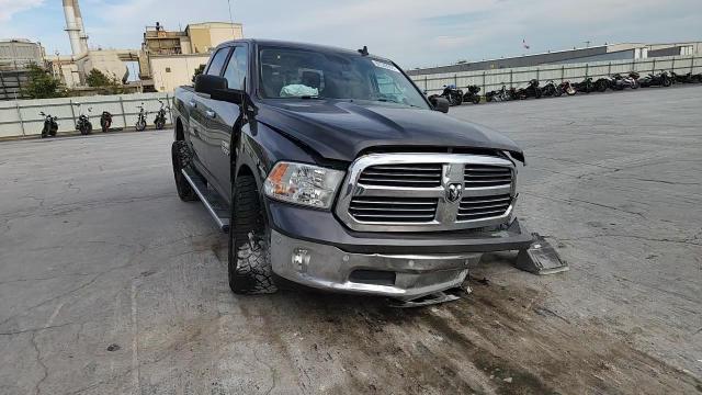 2016 Ram 1500 Slt VIN: 3C6RR7LT7GG266172 Lot: 82340955
