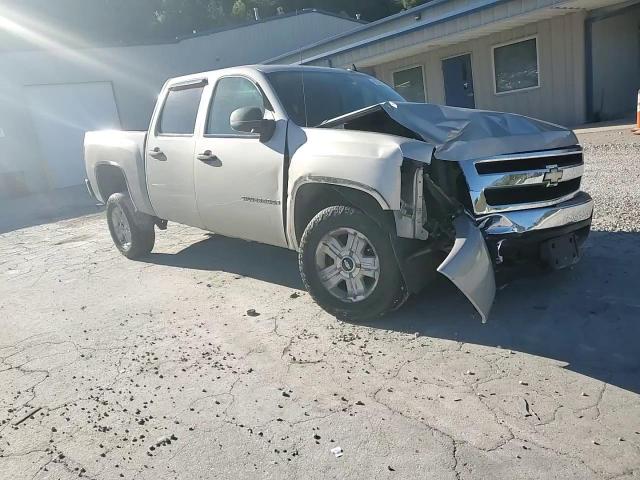 2007 Chevrolet Silverado K1500 Crew Cab VIN: 2GCEK13M071520296 Lot: 85358785