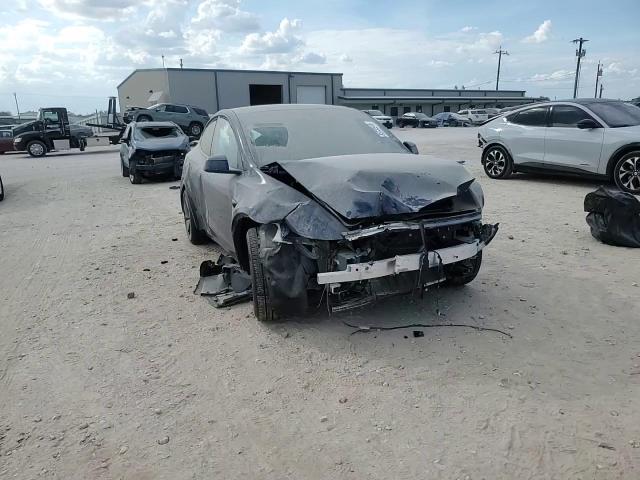 2026 Tesla Model Y VIN: 7SAYGDED0TA445149 Lot: 85732915