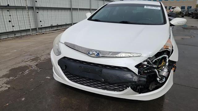 2013 Hyundai Sonata Hybrid VIN: KMHEC4A4XDA075273 Lot: 86102735